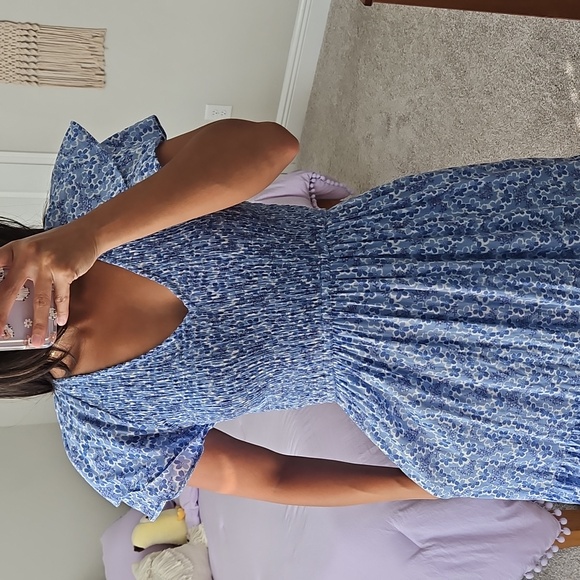 Banjanan Ira Dress - Picture 2 of 7